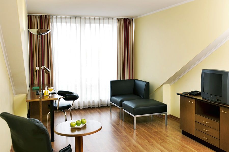 Hotel Nh Sued 3*